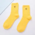 Κίτρινες χειμερινές κάλτσες από fleece για γυναίκες, ζεστές χνουδχωτές κάλτσες με καρδιά. - Ένα μέγεθος / Μονόχρωμο Κίτρινο