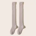Chaussettes hautes duveteuses douces, bas longs polaires hivernaux chauds pour femmes. - Taille unique / Khaki