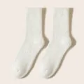 Calzini invernali bianchi in pile corallo, calze morbide di peluche calde per donne e casa. - Taglia unica / Bianco Crema