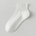 Calzini corti bianchi donna con bordo a volants graziosi calzini estivi in morbido cotone - Taglia unica / Bianco