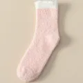 Chaussettes douillettes en polaire corail pour femmes avec poignets blancs pour l'hiver. - Taille unique (35-42) / Rose Clair