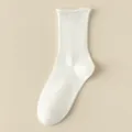 Calze bianche in cotone tinta unita da donna, comode e morbide calze al polpaccio basic. - Taglia unica / Bianco