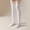 Bequeme weiße Overknee-Socken für Damen, atmungsaktive Kniestrümpfe für den täglichen Gebrauch. - Einheitsgröße / Weiße Overknee-Strümpfe 53 cm