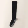 Calze sportive a compressione nere con picoti antiscivolo per fitness, yoga e corsa. - Taglia unica / Nero
