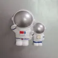 Harz Astronauten Figur Detail, süße Raumfahrer Deko für Zuhause oder Kühlschrank Display. - Groß und Klein Eltern-Kind Stehender Stil (1365)