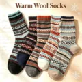 Warm winter wool socks featuring cozy vintage knit patterns for men and women daily wear. - Size 37-43 / Men's Thick Stripe Argyle