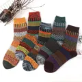 Vintage ethnic style thick warm wool men socks with retro geometric plaid pattern design. - Vertical Argyle (Vertical Stripe Argyle)