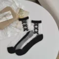 Schicke transparente Damen-Socken in Schwarz-Weiß mit süßen Schleifen-Details für den Sommer. - Einheitsgröße / Schwarz