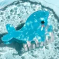 Pince à cheveux requin bleue, accessoire mignon en acétate pour femmes et filles style quotidien. - Dauphin