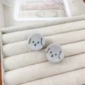Süße graue Acetat Hund Haarklammer Mini stilvolles Haaraccessoire für Damen Mädchen. - 2.5cm / Einzelstück / Cremegrau