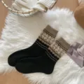 Chaussettes en tricot motif flocon de neige vintage hiver chaud noir marron laine - Taille unique / Noir