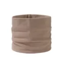 Detalle del calentador de cuello de punto fino liso, textura suave para climas fríos. - Caqui