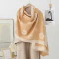 Damen Winter dicker Jacquard Schal, vintage Kamelien Blumen Design, warme elegante Stola. - Kamelie-Gelb