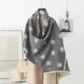Eleganter grauer Jacquard warmer Winterschal Schal Fransen Damen dicke Aussenkleidung - Iris-Grau und Weiß