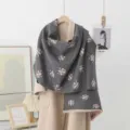 Detailansicht Damen Herbst Winter Retro dicker warmer doppelseitiger Jacquard Schal Tuch - Iris-Grau Rosa