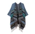 Ethno geometrischer Druck Fransen Cape Schal gemütliche Winter Mode Oberbekleidung - Himmelblauer Schal mit kleinem Gittermuster und Quasten