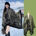 Vintage landscape knit shawl women retro ethnic cape cloak travel photography outerwear - Jiangnan Scenery / Light Green