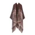 Vista detallada del poncho capa abierto delantero a cuadros rayas retro para mujer. - Marrón Rojo