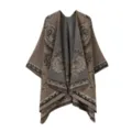 Gemütlicher braun-grauer Kaschmir-Gefühl Poncho Umhang mit Vintage Blumenmuster und Streifen. - Khaki