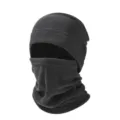 Nahaufnahme der schwarzen Fleece-Sturmhaube mit weicher Textur für winterliche Outdoor-Aktivitäten. - Dunkelgrau