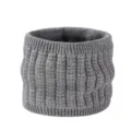 Grauer warmer Winter Strick Schlauchschal mit Plueschfutter, weicher Loop Schal Detailansicht. - Grau
