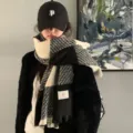 Klassischer schwarz-weißer Karo-Winterschal aus gemütlichem, dickem Stoff im koreanischen Stil. - Schwarz-Weiß Kariert
