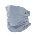 Primer plano detallado del calentador de cuello de forro polar suave, braga térmica de invierno, gris. - Azul claro