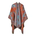 Detailaufnahme des Damen Kaschmir-Gefühl Poncho Schals mit elegantem Wellenmuster. - Wellenmuster - Orange