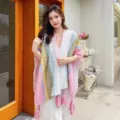 Etnische stijl kleurrijke mohair gebreide sjaal cape met franjes, perfect voor herfst en winter. - Etnische stijl - Roze & groen