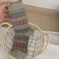 Chaussettes tricotees retro a motif ethnique, chaussettes chaudes et douces d'hiver. - Taille unique / Blanc Cassé