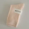 Macaron rosa gerippte Mittelsocken mit Papierset, frische College-Stil Baumwollsocken für Damen. - Einheitsgröße / Milchiges Rosa