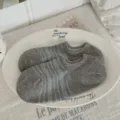 Grey low-cut invisible socks with blue stripes, breathable cotton short socks for women summer. - One Size / Light Gray
