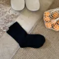 Chaussettes mi-mollet noires classiques pour femmes, chaussettes unies décontractées. - Taille unique / Noir
