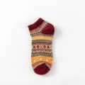 Men's retro ethnic style low-cut socks, geometric knit pattern, breathable cotton blend for spring and autumn. - One Size / Burgundy