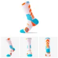 Professionelle Basketballsocken farbblockierende lange Elite-Trainingssport-Socken - Weiß, Blau & Orange