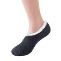 Calze pantofole in maglia grigio scuro con morbido interno in peluche per casa accogliente. - Taglia 37-40 / Grigio scuro