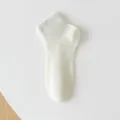 Chaussettes courtes coton côtelé blanc détail, chaussettes d'été respirantes femme gros plan - Taille unique / Blanc Crème