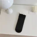 Dettaglio calzini al polpaccio in pizzo nero, calze a rete stile Lolita giapponese con volant. - Taglia 35-40 / Argyle Nero