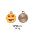 Gedetailleerd overzicht van de druipende emoji-legeringshanger, voor- en achterkant goud. - Stijl 1
