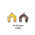 Détail du charm pendentif en alliage émaillé en forme de crayon mignon avec fleur, 18x19.3mm. - Taille US 9