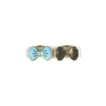 Gedetailleerd overzicht van blauwe emaille strik legering bedels voor het maken van DIY sieraden. - Strik / Blauw