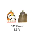 Vue détaillée du joli pendentif en métal émaillé motif panda et kaki pour bijoux et loisirs. - Taille US 6