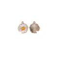 Detail van emaille madeliefje bloemhanger toont voor- en achterkant textuur voor sieraden. - #1 Witte margriet
