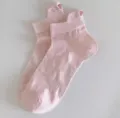 Rosa Damen Kurzsocken mit süßem Schleifenmuster und praktischer Fersenlasche aus Baumwolle. - Einheitsgröße / Rosa