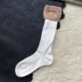 Chaussettes empilées bicolores style coréen pour femmes mode décontractée à côtes mi-mollet chic - Taille unique / Blanc