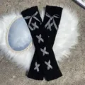 Schwarze gestrickte Beinlinge mit Karo-Schleifen und Kreuzriemen, gemütliche JK Winter Socken. - Einheitsgröße / Schwarz & Schwarz Riemen