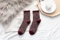 Women winter retro argyle mid-tube socks, vintage jacquard casual knit cotton crew socks. - One Size / Burgundy
