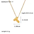 Collana con ciondolo lettera T in acciaio inossidabile dorato con catena di perle. - Lettera T / Oro