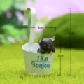 Miniatur Kunstharz Katze Figur mit Eisen hängendem Eimer für Garten Moos Landschaftsdekoration. - Weiße Tasse Katze