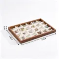 Holz Schmuckkasten mit Samtfutter und Fächern zur Aufbewahrung von Ringen und Armbändern. - Schwarzwalnuss Außen Beige Samt 24 Fächer Tablett